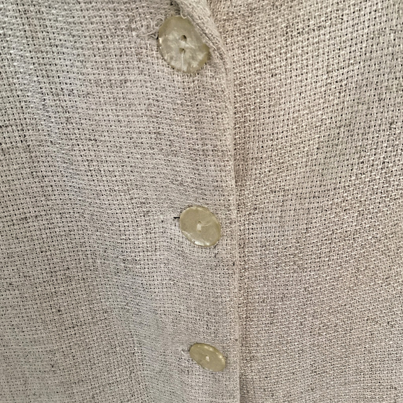 Fine Line NY Short Sleeve Cream Textural Cropped Button Up Blouse Size L - Picture 2 of 7